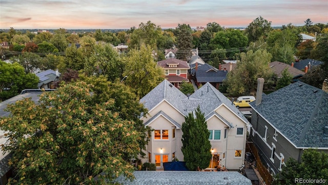 view of aerial view at dusk