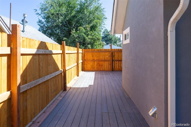 deck with fence