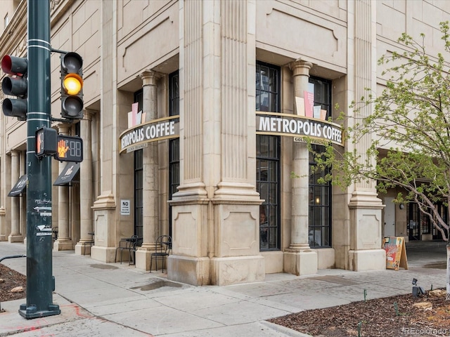1130 N N Pennsylvania St Unit 306, Denver, CO 80203 - view of building exterior