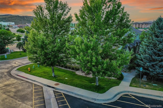 view of aerial view at dusk