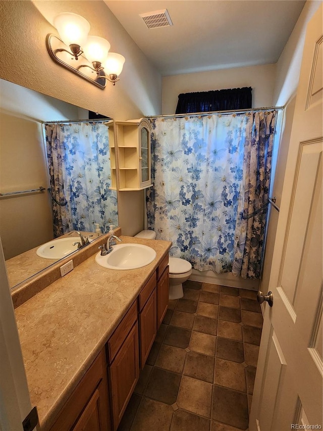 221 Homestead Pkwy, Longmont, CO 80504 - full bathroom featuring vanity, curtained shower, and tile patterned floors