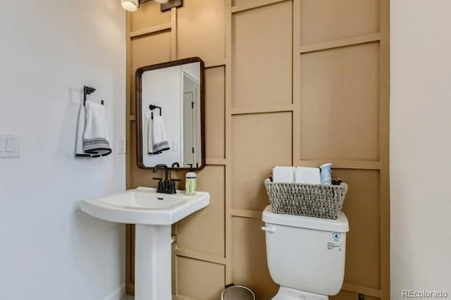 16947 W 92nd Dr, Arvada, CO 80007 - half bath with toilet