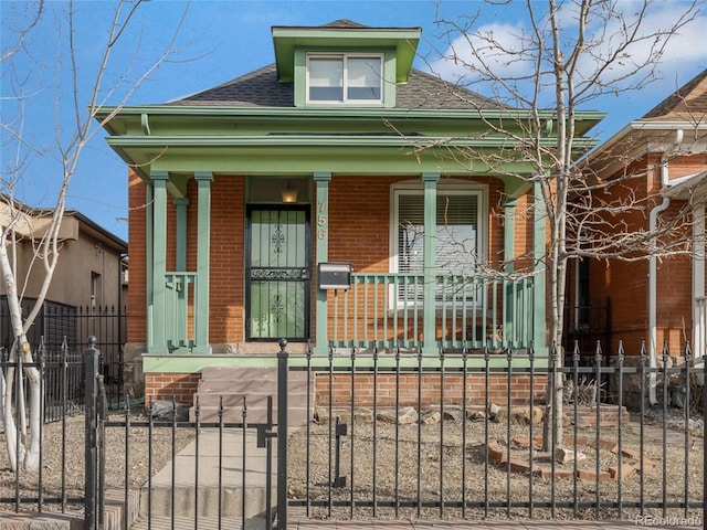 view of front facade featuring a porch