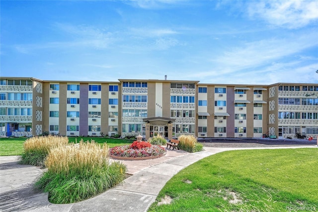 view of building exterior