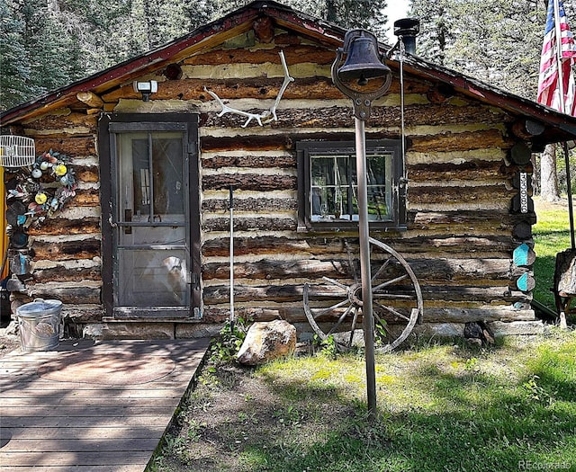 view of outdoor structure