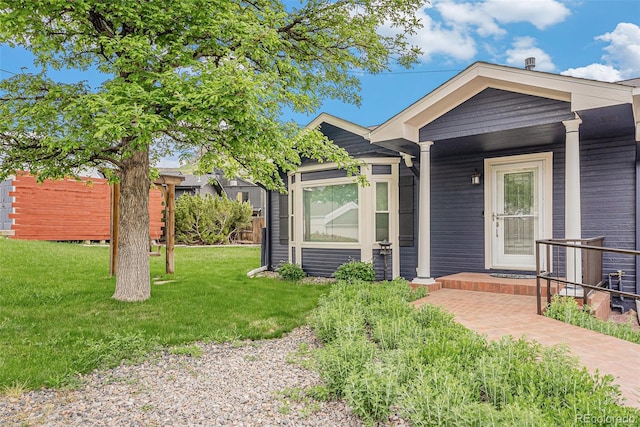 401 N Columbine St, Golden, CO 80403 - view of front of home with a front lawn