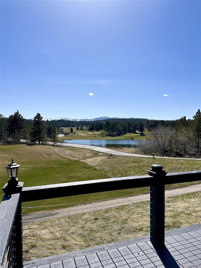 view of yard with a water view