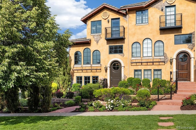 570 Monroe St, Denver, CO 80206 - photo 1