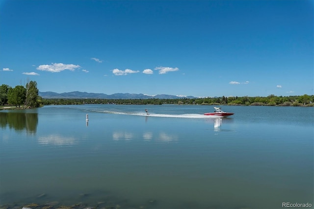 water view featuring a mountain view