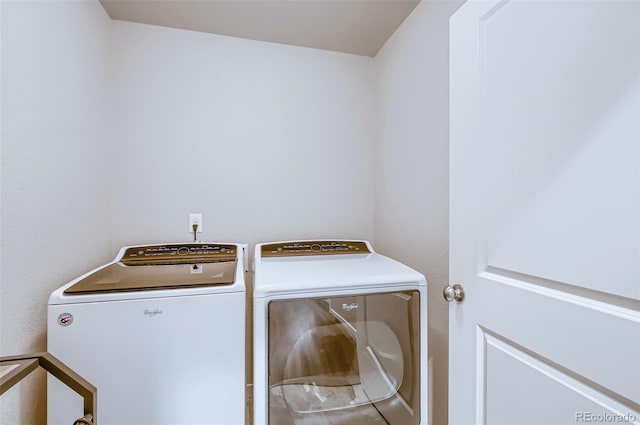 6024 W 1st St Unit 30, Greeley, CO 80634 - laundry area featuring separate washer and dryer