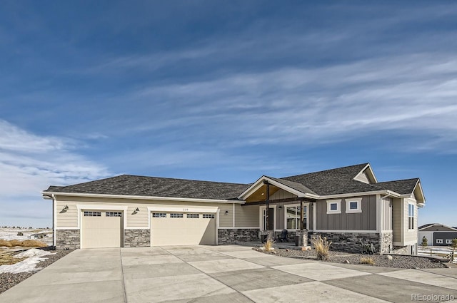 view of front facade with a garage