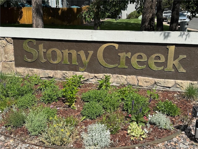 6887 S Dover Way, Littleton, CO 80128 - view of community sign