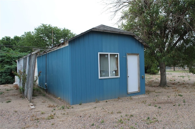 view of outbuilding