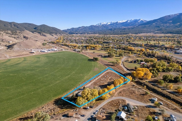 bird's eye view featuring a mountain view