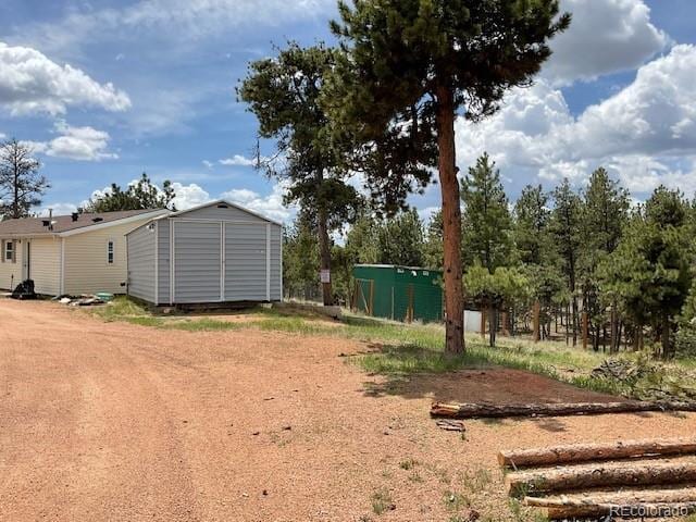 696 Calle De La Nieva, Florissant, CO 80816 - view of yard