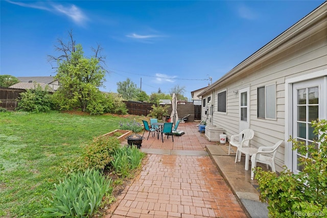3100 W 94th Ave, Westminster, CO 80031 - fenced backyard with a patio