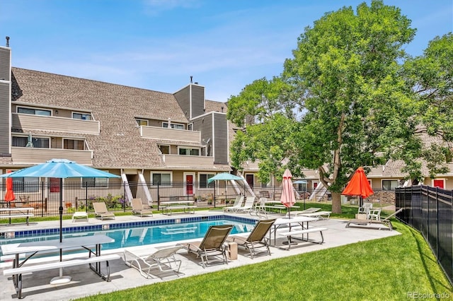 5250 S Huron Way Unit 1-204, Littleton, CO 80120 - community pool featuring a patio