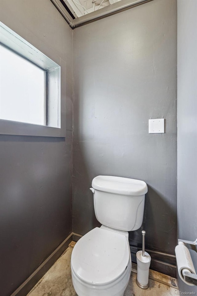 18355 W 59th Dr, Golden, CO 80403 - bathroom featuring toilet and baseboards
