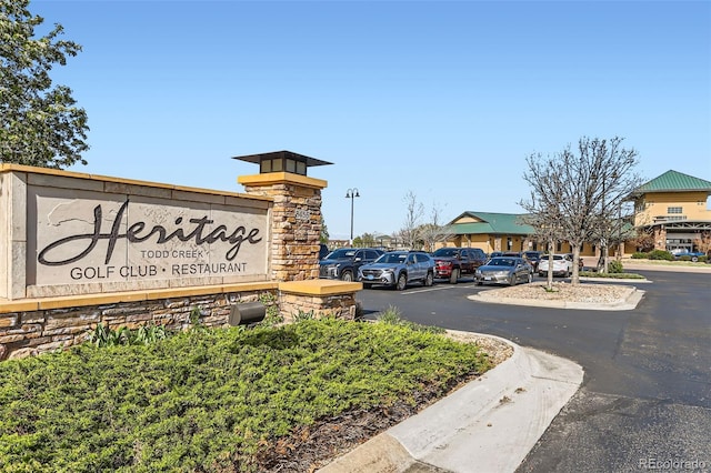 view of community / neighborhood sign
