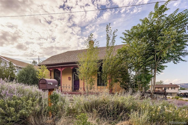 view of front of house featuring a porch