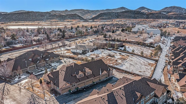 bird's eye view with a mountain view