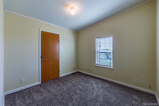 39045 Big Springs Rd, Rush, CO 80833 - empty room featuring a textured ceiling, crown molding, carpet, lofted ceiling, and baseboards