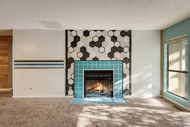 details featuring carpet floors and visible vents