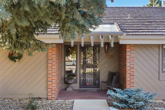 view of property entrance