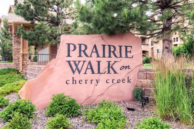 view of community / neighborhood sign