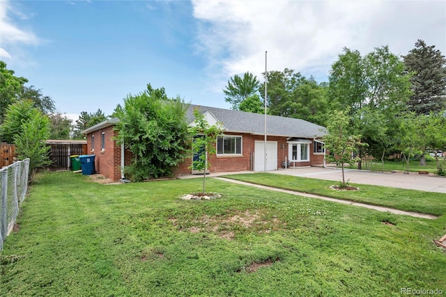 6765 W 33rd Ave, Wheat Ridge, CO 80033 - ranch-style house featuring brick siding