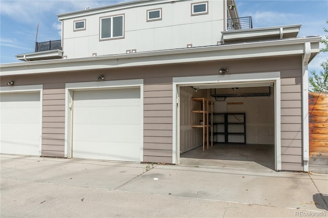 1355 Zenobia St, Denver, CO 80204 - garage with concrete driveway