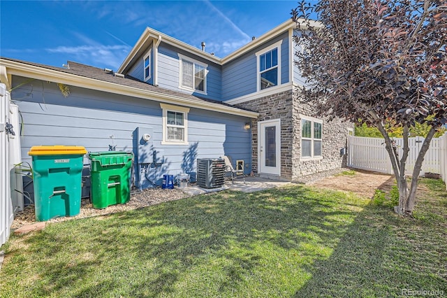 1133 S Richfield St, Aurora, CO 80017 - back of house with stone siding