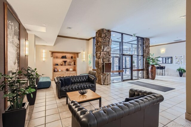 1020 15th St Unit 20F, Denver, CO 80202 - lobby with visible vents