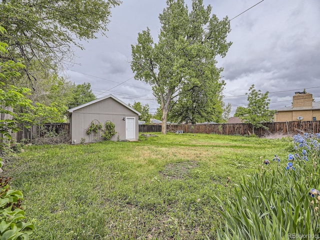 5339 S Windermere St, Littleton, CO 80120 - view of yard featuring an outdoor structure