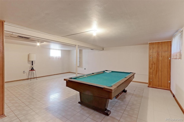 rec room featuring pool table