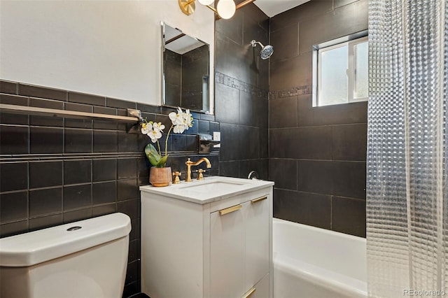 2042 Jamaica St, Aurora, CO 80010 - full bath with tile walls, toilet, shower / bath combination with curtain, and vanity
