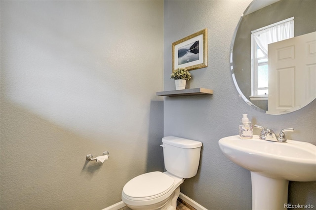 6880 Backcountry Loop, Colorado Springs, CO 80927 - half bath with toilet and baseboards