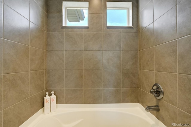 6880 Backcountry Loop, Colorado Springs, CO 80927 - full bath featuring tub / shower combination