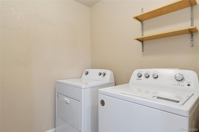 12784 Jasmine St Unit E, Thornton, CO 80602 - laundry room with independent washer and dryer