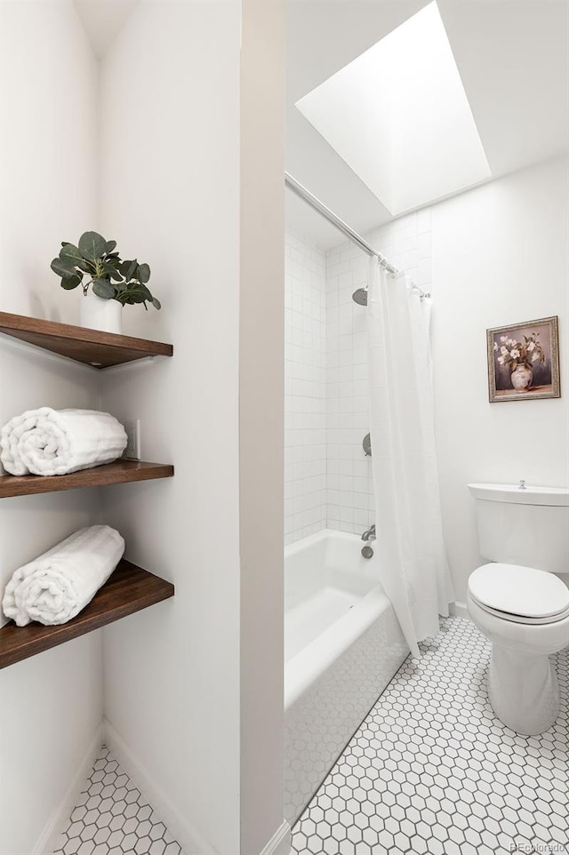 133 Mine Ln, Boulder, CO 80302 - bathroom with shower / tub combo with curtain and toilet