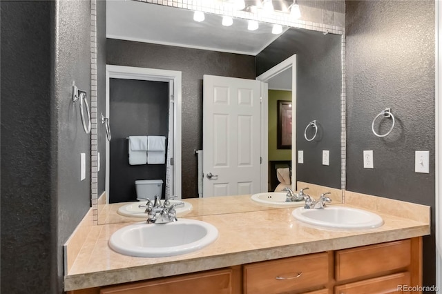 8306 Outrider Rd, Littleton, CO 80125 - photo 27