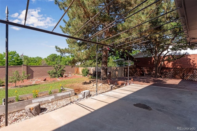 10851 E Iliff Pl, Aurora, CO 80014 - fenced backyard with a patio