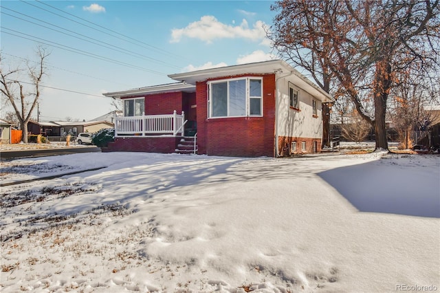 view of front of property with covered porch