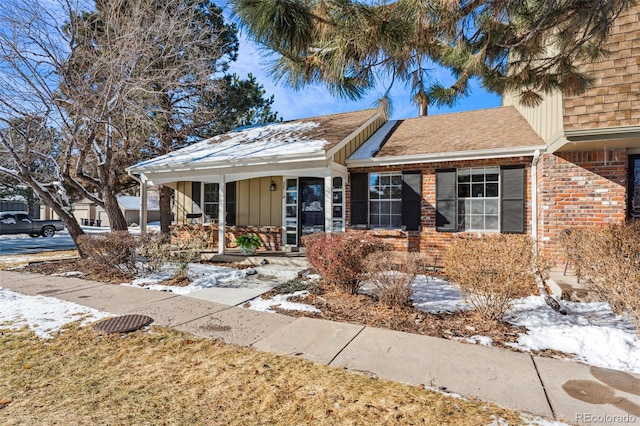 view of front of house featuring covered porch