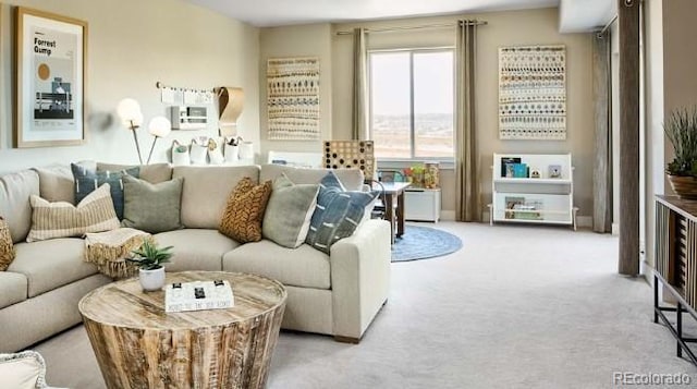 3343 N Catawba Way, Aurora, CO 80019 - living area with carpet