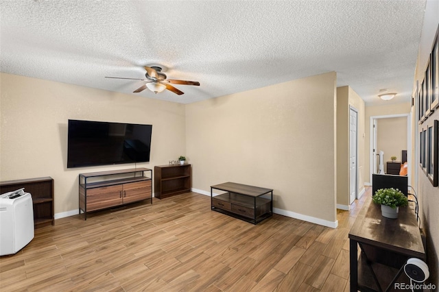 1940 Carmel Dr, Colorado Springs, CO 80910 - photo 7