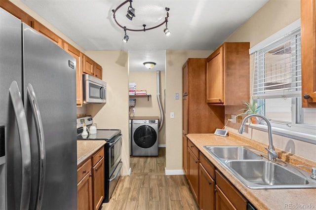 1940 Carmel Dr, Colorado Springs, CO 80910 - photo 15