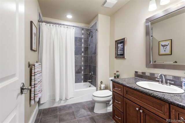 bathroom featuring vanity, toilet, shower / bath combination with curtain, recessed lighting, and visible vents