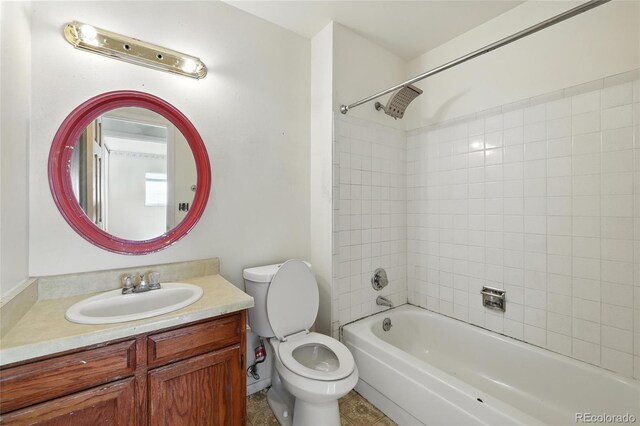 2527 S Ouray Way, Aurora, CO 80013 - bathroom with vanity and bathing tub / shower combination