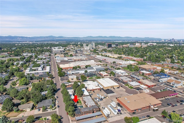 bird's eye view featuring a mountain view